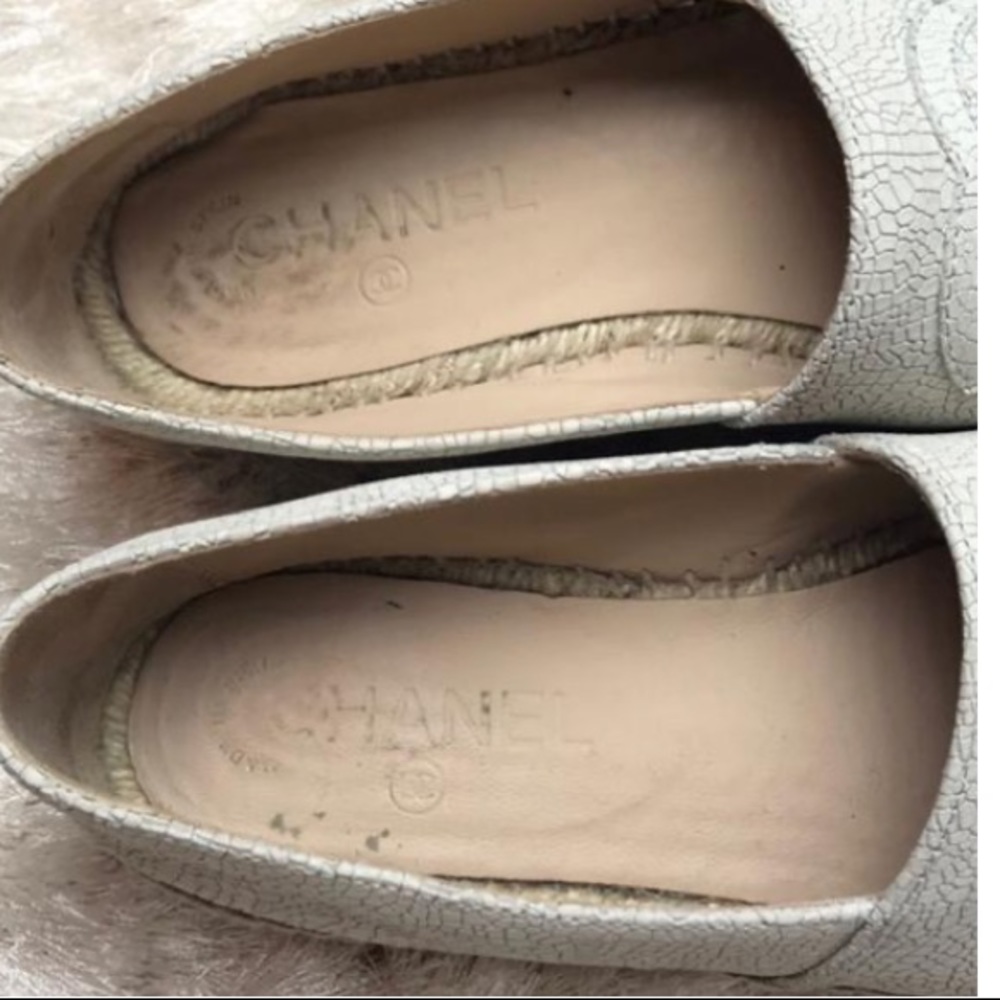 Chanel cracked leather espadrilles - Picture 6 of 8